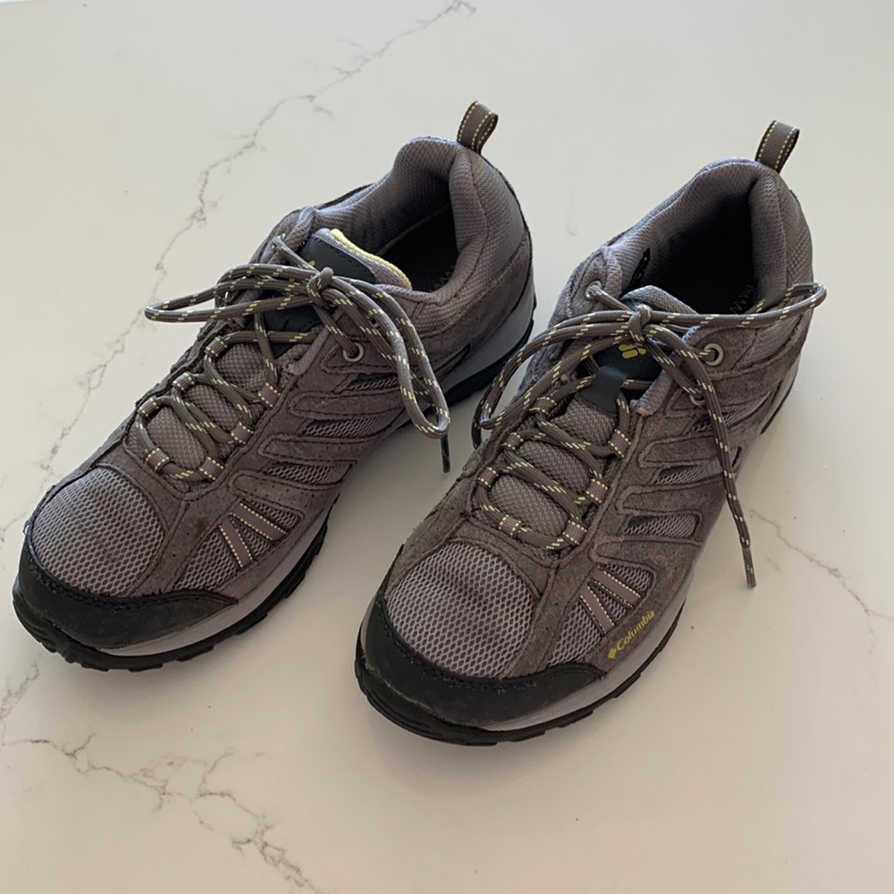 Columbia North Plains Drifter WP Hiking Shoes. Great shape, super clean  size 7